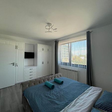 Ls Lake Apartment Mamaia Nord Năvodari Exterior foto